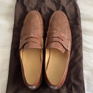Men’s Gucci loafers